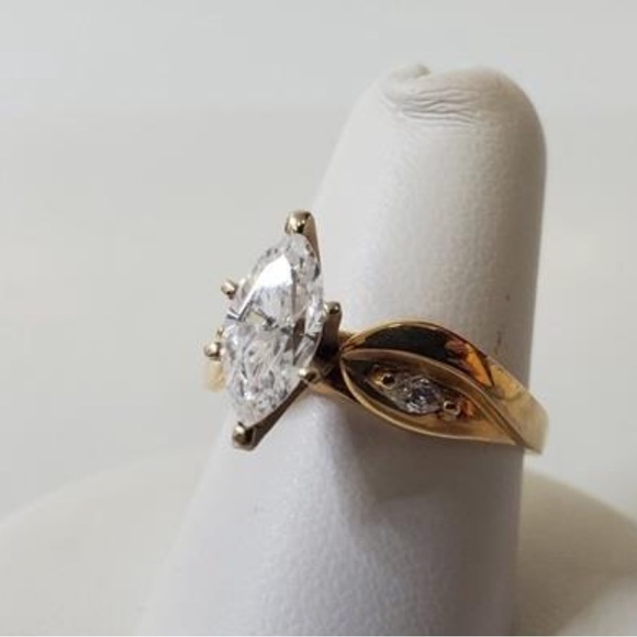 14K Solid Gold Marquis Cubic Zirconia Engagement Ring - Picture 2 of 6
